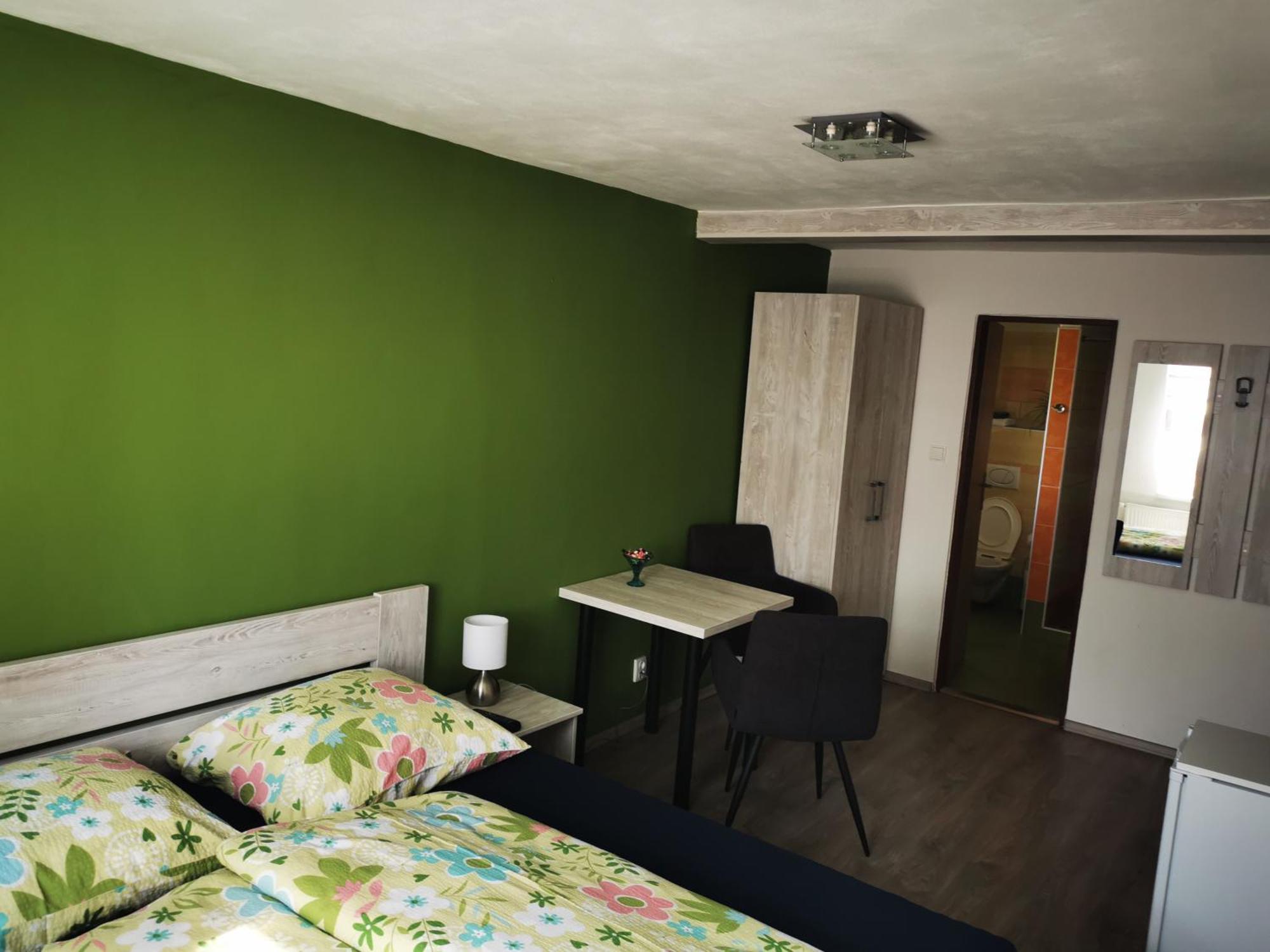 Penzion U Jezevce Hřensko Exterior foto
